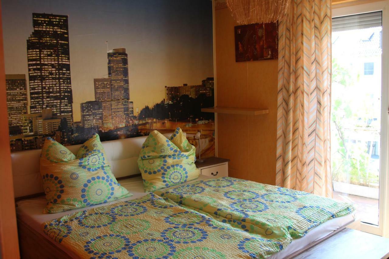 Lila Villa Schwenningen วิลลิงเงน-ชเวนนิงเงน ภายนอก รูปภาพ