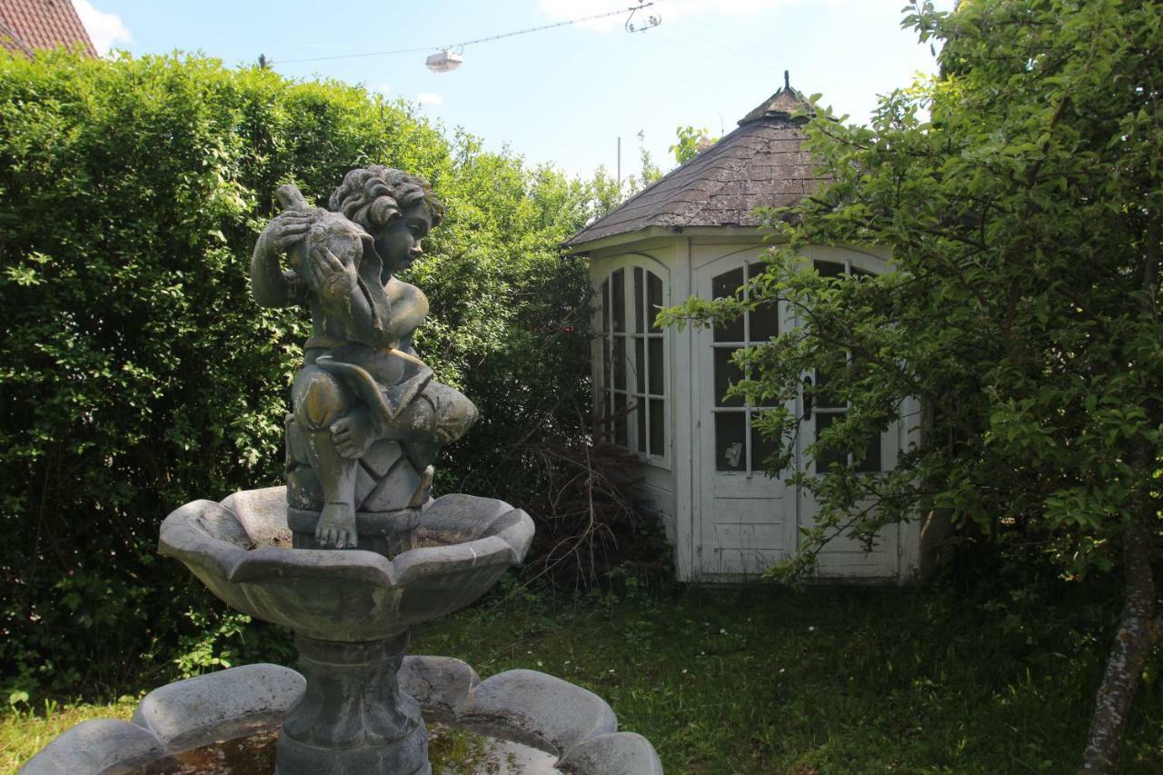 Lila Villa Schwenningen วิลลิงเงน-ชเวนนิงเงน ภายนอก รูปภาพ